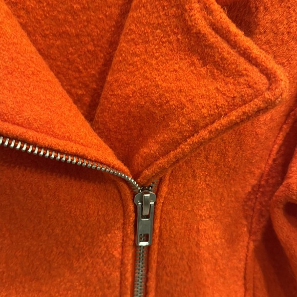 TAHARI. Orange Jacket Size Medium
Brand new - Picture 5 of 5